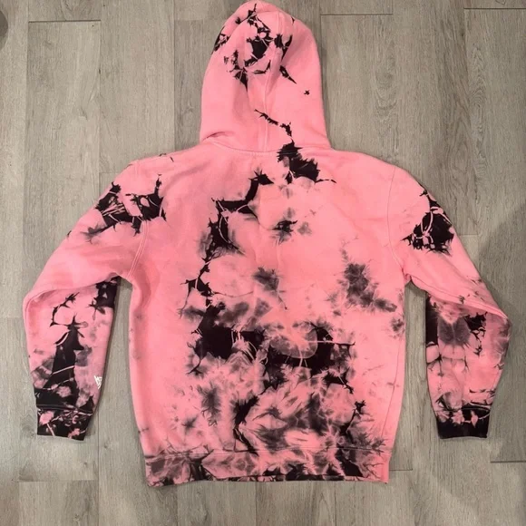 Hypland Hunter x Hunter Pink And Black Hisoka Spade Hoodie - Medium - Picture 5 of 6